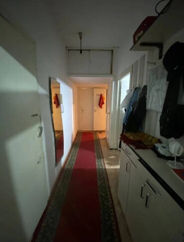 однокомнатная квартира восток 5: 2 комнаты, 48 м², 105 серия, 8 этаж, Старый ремонт