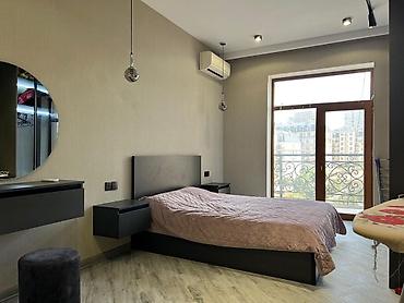 Kirayə mənzillər: İcarəyə verilir 3 otaqlı yeni tikili 100 m², Ağ şəhər q. Kateqoriya — 7