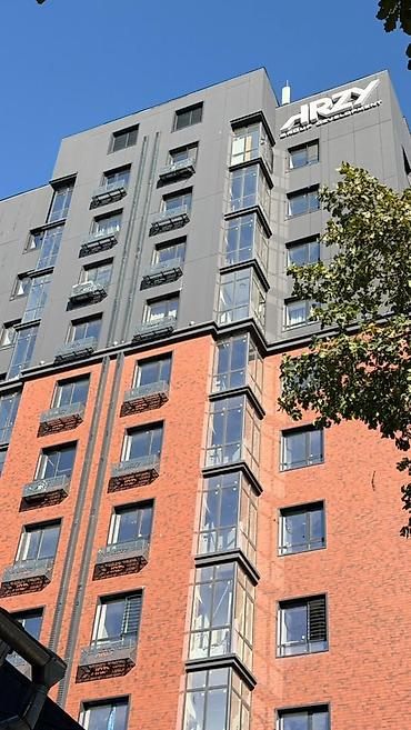 Аренда коммерческой недвижимости: Сдаю Помещение целиком: 470 м², В жилом комплексе, Недействующий бизнес — 2