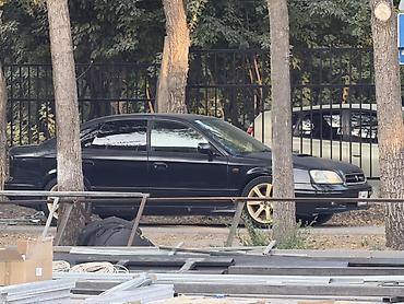 Subaru Legacy: 2001 г., 2 л, Автомат, Бензин, Седан