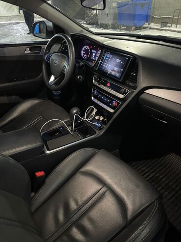 Hyundai: Hyundai Sonata: 2018 г., 2 л, Автомат, Газ, Седан — 12