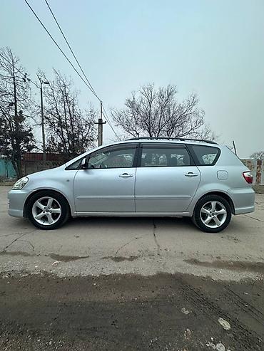 Toyota: Toyota Ipsum: 2004 г., 2 л, Автомат, Дизель, Минивэн — 5
