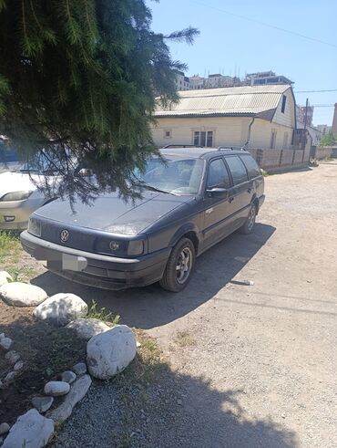 пасса: Volkswagen Passat: 1990 г., 2 л, Механика, Бензин, Универсал