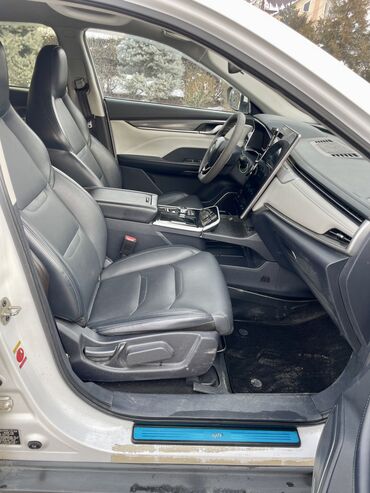 JMEV: JMEV EX5: 2021 г., Автомат, Электромобиль, Кроссовер — 13