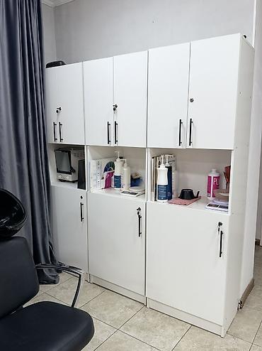 silver kitchen: Продается салонная мебель: Шкаф для вещей Отлично подойдет в офисы — 3