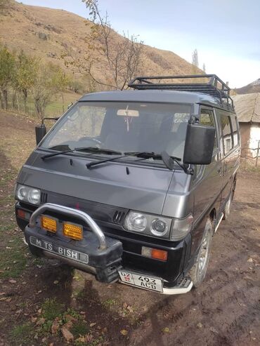 Mitsubishi: Mitsubishi Delica: 1990 г., 2.5 л, Автомат, Бензин, Минивэн