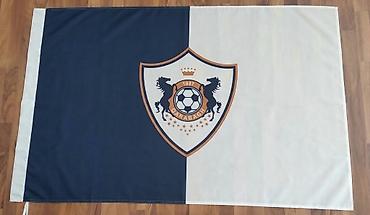 Qarabağ FK bayrağı Ölçü : 1m x 1.5 m Təp təzədir. İşlənməyib. Pakofka