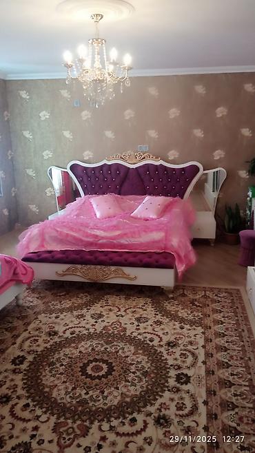 Qonaq otağı dəstləri: Masa və oturacaqlar — 31