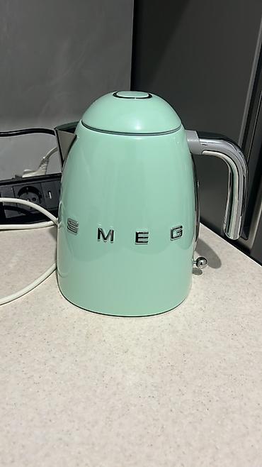 black sharp: Электрический чайник Smeg, ретро‑дизайн 50’s Style, мятный цвет — 1