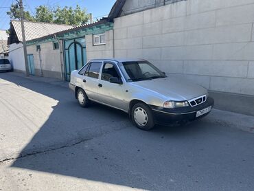runx alex: Daewoo Nexia: 1.5 л, Газ