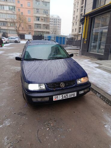 Volkswagen: Volkswagen Passat: 1994 г., 1.8 л, Механика, Бензин, Универсал