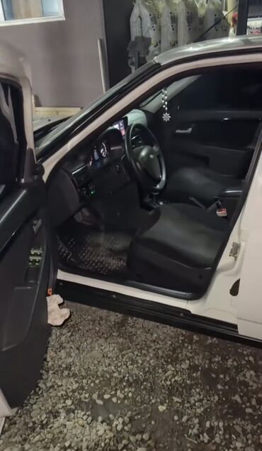 ВАЗ (ЛАДА): ВАЗ (ЛАДА) Priora: 2016 г., 1.6 л, Робот, Бензин, Седан — 4