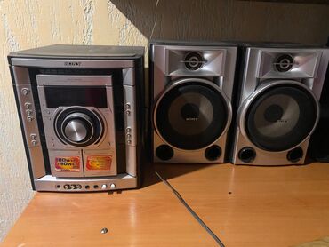 Другая бытовая техника: Продаю Музыкальный центр Sony в хорошем состоянии работаете отлично