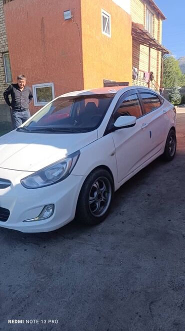 машина hyundai getz: Hyundai Solaris: 2014 г., 2.4 л, Механика, Бензин, Седан