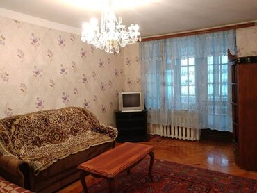 квартиры в баку аренда: Yasamal rayonu,Elmer metrosuna və BDU-ya yaxın, 4 mərtəbəli binanın 2