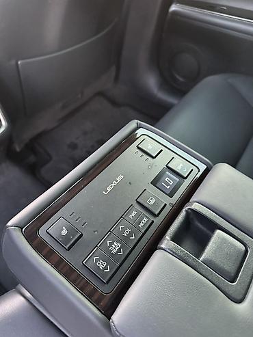 Lexus: Lexus ES: 2017 г., 2.5 л, Вариатор, Гибрид, Седан — 21
