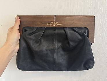 emperio armani: Giorgio Armani debriyaj çantası - Material: yumşaq qara dəri gövdə — 1