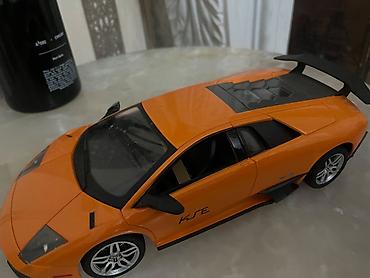 Model avtomobil – portağal rəngli idman kupe (Lamborghini tərzində) -