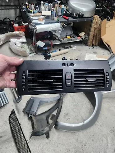 batterieliminator 12v: SREDNJA KONZOLA BMW X3 E83 | Srednja konzola bmw x3 e83 — 1