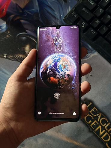 xiaomi note 10 irşad: Xiaomi Mi Note 10, 128 GB, rəng - Yaşıl, 
 Qırıq — 2