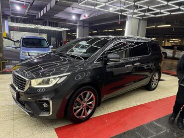 Kia: Kia Carnival: 2018 г., 2.2 л, Автомат, Дизель, Лимузин