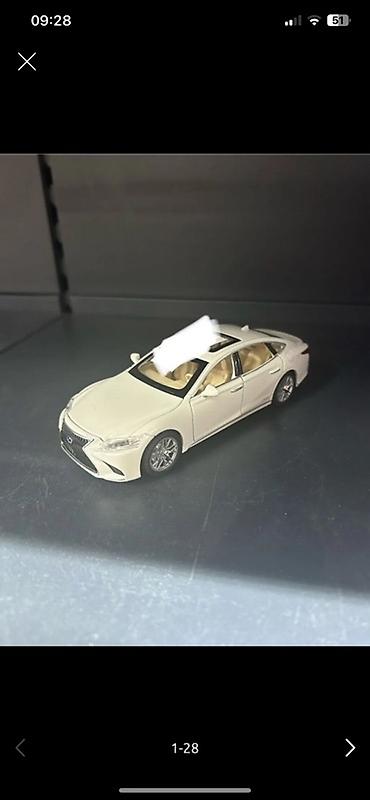 lego oyuncaq: Leksus sedan miniatür model avtomobil - Miqyas: təxmini 1:32 - — 1