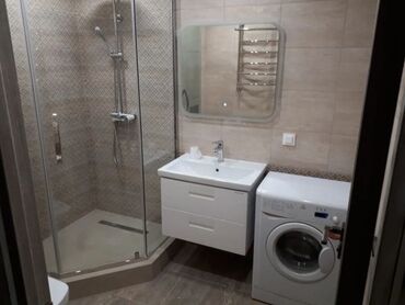 Посуточная аренда квартир: 2 комнаты, Бронь, Душевая кабина, Банные принадлежности — 10