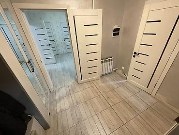 Продажа коттеджей и домов: Продается частный дом С Бизнесом 3 квартиры Адрес: ж/м Кара- Жыгач — 8