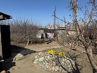 Продажа коттеджей и домов: Продаётся отдельный жилой дом с двориком и навесом для авто. - — 5