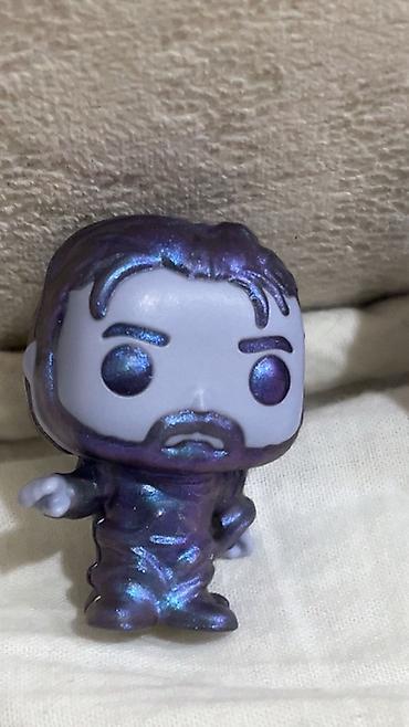 Heykəlciklər: Məhsul: Mini kolleksiya fiqurları seti Təsvir: - 4 ədəd kiçik vinil — 8