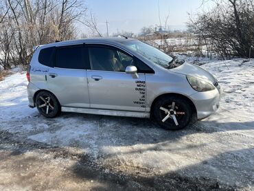 Honda: Honda Fit: 2002 г., 1.3 л, Вариатор, Бензин, Хэтчбэк