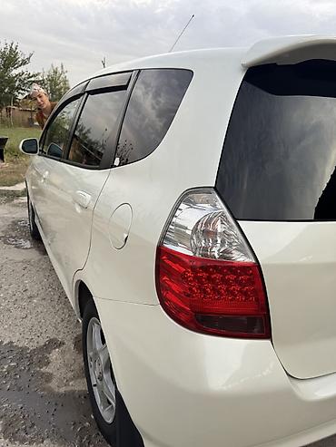 vip razbor: Honda Fit: 2002 г., 1.3 л, Вариатор, Хэтчбэк — 7