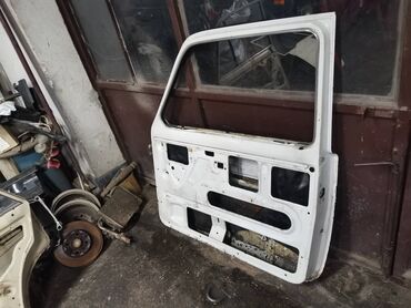 Auto delovi: Dodatni opis Vrata desna Lada 21213,21214 Niva br.4. U beloj boji — 9