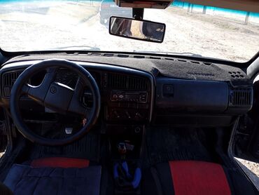 Другие автомобили: Автомобиль: легковой хэтчбек/седан класса компакт (салон на фото) — 11