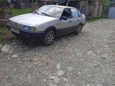 Volkswagen: Volkswagen Passat CC: 1990 г., 1.8 л, Механика, Бензин, Седан