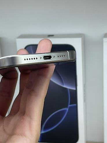 osh iphone: IPhone 15 Pro, Б/у, 256 ГБ, Natural Titanium, Зарядное устройство, Защитное стекло, Чехол, В рассрочку, 86 % — 5