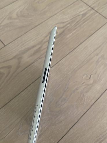ipad case: İşlənmiş Apple iPad 3 (2012), 9,7", < 64 GB, Ünvandan götürmə — 5