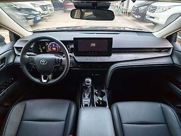 auto ru: Toyota Camry: 2024 г., Гибрид, Седан — 4