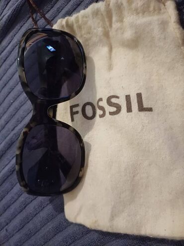 kacket new york: "Fossil" nove naocare