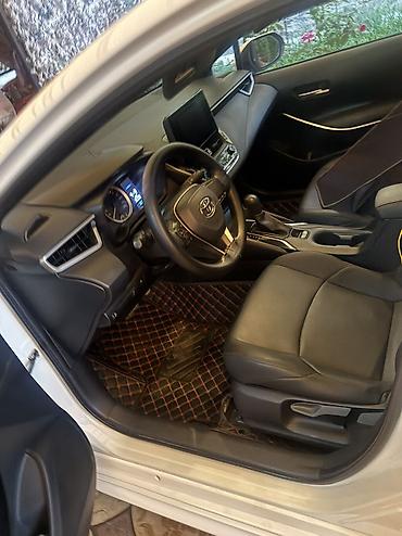 Продажа авто: Toyota Corolla: 2022 г., 1.8 л, Вариатор, Гибрид, Седан — 10