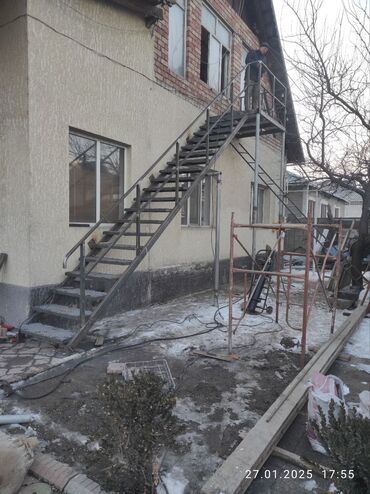 выдвижная лестница: Лестницы Установка