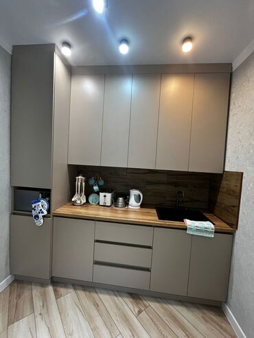 Посуточная аренда квартир: 1 комната, Банные принадлежности, Парковка, Бронь — 20