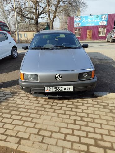 Volkswagen: Volkswagen Passat: 1990 г., 1.8 л, Механика, Бензин, Универсал