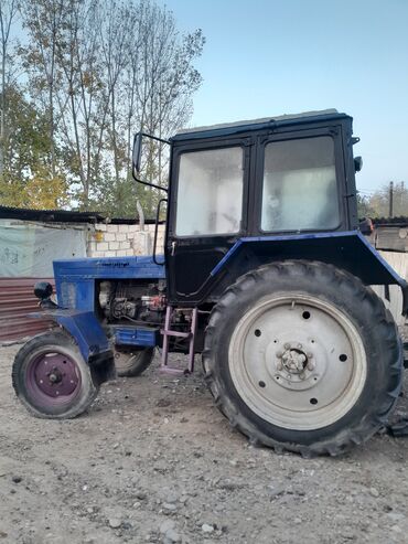 Traktorlar: Traktor Belarus (MTZ) 80,1, 1982 il, 58 at gücü, motor 4.7 l, İşlənmiş — 2