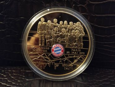 qızıl sikkə: Медно-никелевая позолоченная монета FC Bayern München Бавария, диаметр