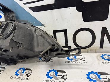 Передние фары: Передняя правая фара Mercedes-Benz 2003 г., Б/у, Оригинал, Германия — 10