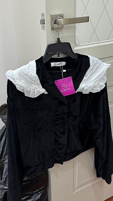 Демисезонные куртки: Куртки больше размеры 650сом кофточки 42-44 по 500 сом двойки по 600 — 2