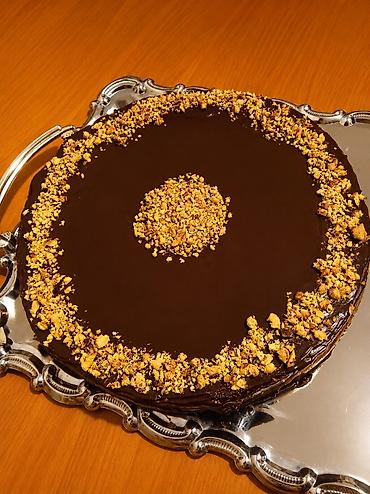 Qida məhsulları: Hər cür tortların sifarişi: napoleon, biskvit, ballı tort. Evdə — 2