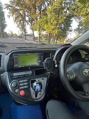 юмз 82: Toyota WISH: 2003 г., Автомат, Газ, Минивэн — 6