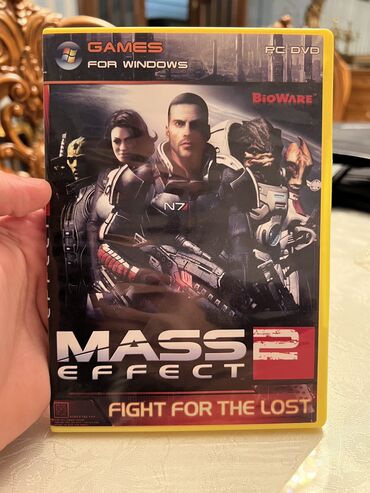 Oyun diskləri: Komputer oyunları. 1 ədədi - 1 manat. Say olaraq çox alan və ya — 16